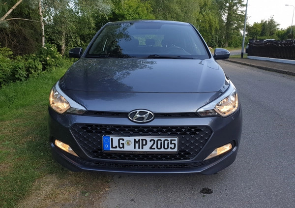 Hyundai i20 cena 34900 przebieg: 88000, rok produkcji 2017 z Szamotuły małe 667